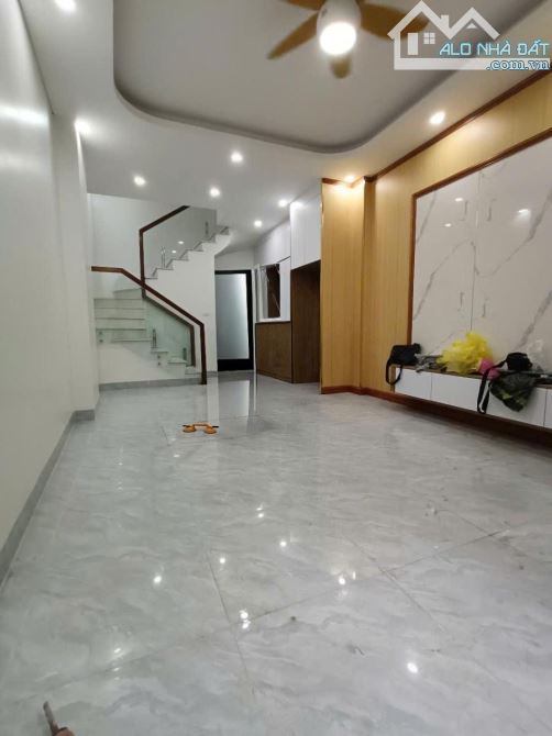 🔥 NGỌC TRÌ - THẠCH BÀN! NHÀ 32M², 5 TẦNG, FULL NỘI THẤT – 6.25TỶ! - 1