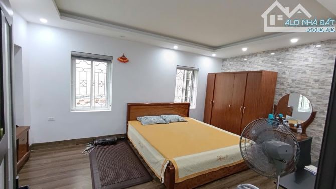 Bán Siêu Phẩm Bùi Xương Trạch, 50m, 4 Tầng, Ngõ Nông, Một Nhà Ra Ô Tô, 9 Tỷ. - 1