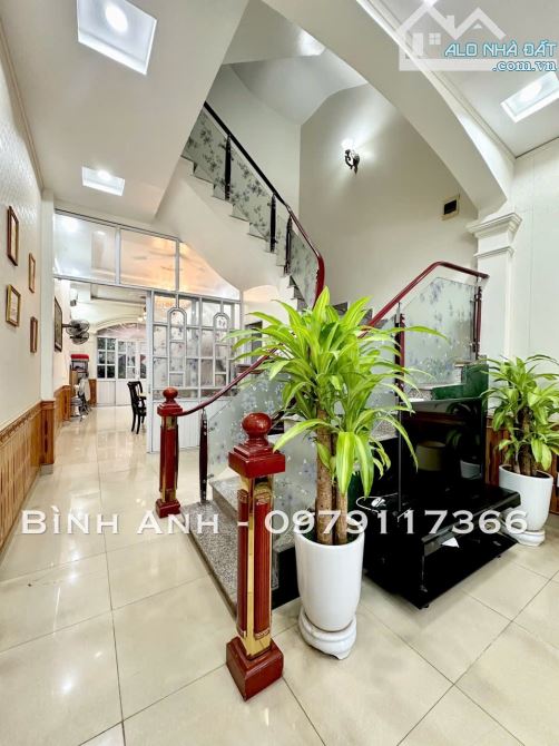 Bán gấp nhà mặt đường Phương Lưu - Đông Hải - Vị trí đẹp - 1