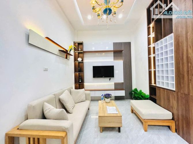 Bán nhà lô góc Trần Phú, Hà Đông – phân lô – ô tô đỗ cửa – kinh doanh tốt – chỉ 6 tỷ - 1
