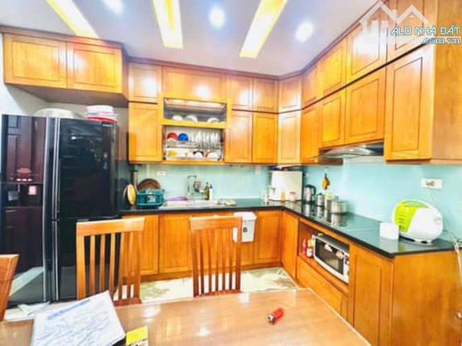BÁN NHÀ ĐƯỜNG ĐỒNG ME - MỄ TRÌ: 47M 5T MT RỘNG - 30M Ô TÔ, GẦN PHỐ - SỔ ĐẸP FULL ĐỒ Ở NGAY - 1