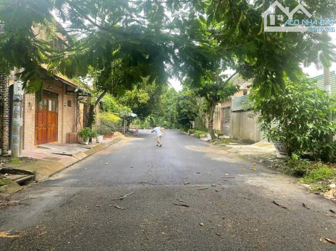 Bán biệt thự khu VIP p17 - Nguyễn Oanh . Dt: 25x20 - 1