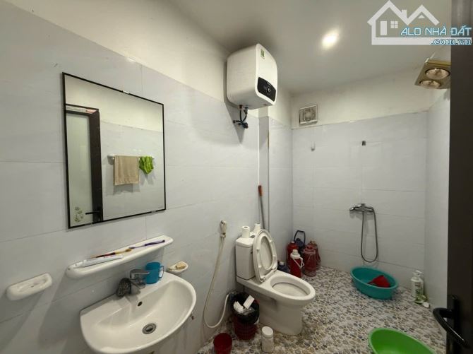 Bán nhà 3 tầng dân xây độc lập ô tô đỗ cửa phố Đông Khê, Ngô Quyền, Hải Phòng - 1