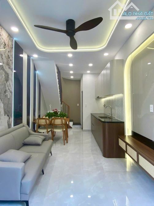 NHÀ ĐẸP – FULL NỘI THẤT – CÁCH CHỢ 50M - PHƯỜNG TÂN THUẬN Q7 – CHỈ CẦN XÁCH VALI VÀO Ở - 1