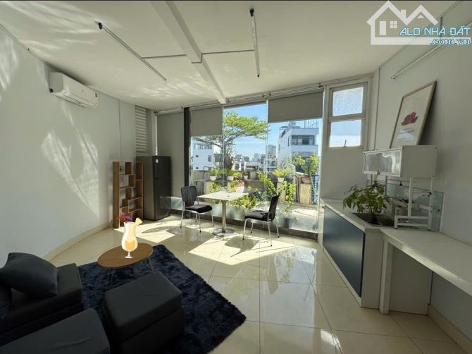 TÒA NHÀ BUILDING GIÁP Q.1 HẺM XE TẢI LỚN 237M2 NỞ HẬU 7 TẦNG NGANG ĐẸP 10M TN 220TR - 1