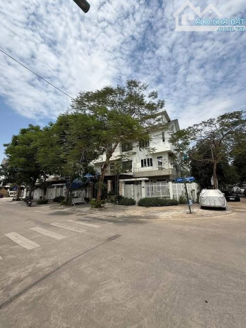 Bán biệt thự liền kề Geleximco Lê Trọng Tấn Hà Đông, 102m2, mặt tiền 6m, giá 19,6 tỷ. - 1