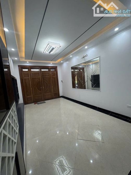 NHÀ XUÂN ĐỈNH – 35M2 X 5 TẦNG – Ô TÔ ĐỖ CỔNG - CÁCH CV HÒA BÌNH 100M – 7.6 TỶ - 1