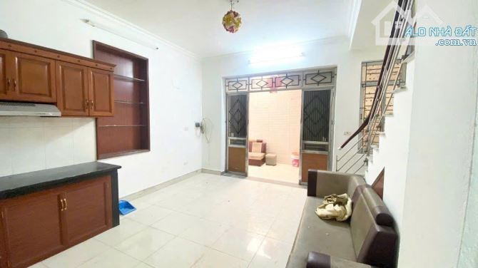 Hàng cực hiếm chỉ 2,1 tỷ nhà 3 tầng 40m2 khu Hồ Đá Sở Dầu, Hồng Bàng - 1