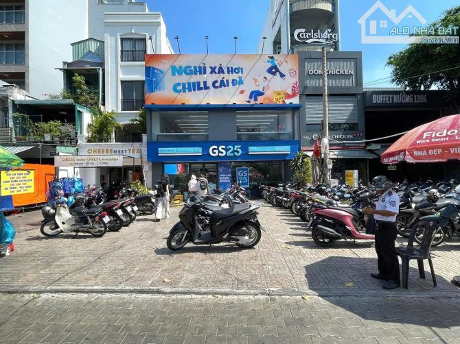 Nợ Bank Cần Bán Gấp MT ngay Trần Hưng Đạo Quận 1 - 12x30m CN 330m2 Chỉ 180 tỷ - 1