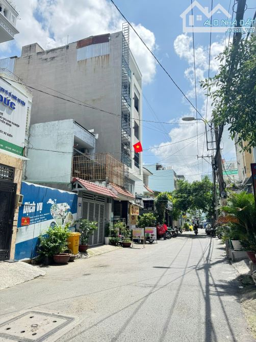 Nhà Nát HXH 8m Dương Quảng Hàm P.5 Gò Vấp 4,5m x 22m Bán Giá 10,8 Tỷ - 1