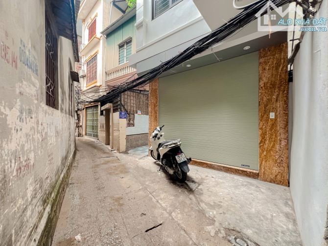 Bán nhà Lê Thanh Nghị 39m2, 5T, mt 4m lô góc, thang máy, gần phố, sổ đẹp. Giá 11.6 tỷ CTL - 1