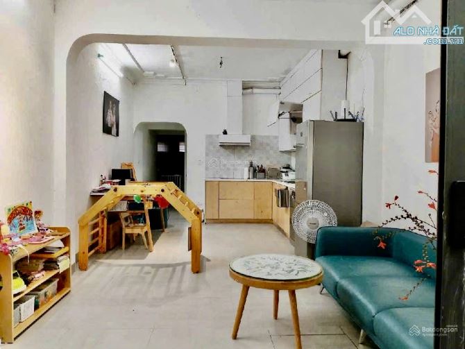 Bán nhà gần mặt phố, 51m2, 4 ngủ, hơn 8 tỷ - 1