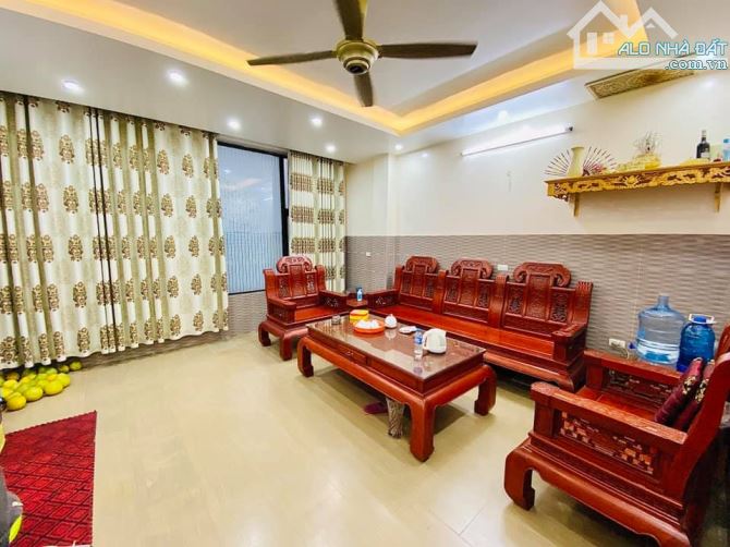 Bán nhà 4 tầng Khuất Duy Tiến, Thanh Xuân. 40m², MT 4.1m – gần phố, ở ngay, giá chỉ 7.8 tỷ - 1
