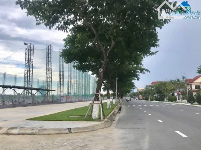 🔥🔥CHỦ RẤT THIỆN CHÍ BÁN CẶP ĐẤT ĐƯỜNG XUÂN THUỶ - 200M2 NGANG 10M GIÁ 28 TỶ CỰC KÌ ĐẸP - 1