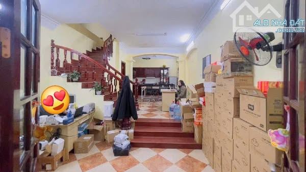 HOÀNG QUỐC VIỆT - 58m x MT rộng - VỊ TRÍ ĐẸP, LÔ GÓC, ÔTÔ NGÀY ĐÊM, KINH DOANH - 1