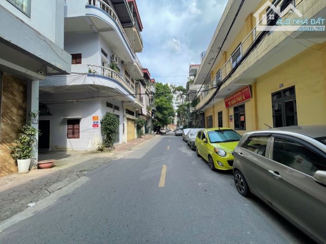 Tô Hiệu Nguyễn Trãi,Căn góc  50m 5 tầng dân xây, 3 thoáng,1 nhà ra phố,dân trí cực cao, - 4