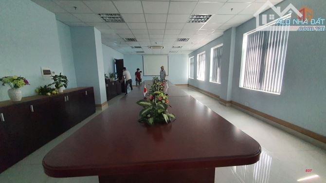Cần bán tòa nhà 1trệt 7 lầu góc 3 mặt tiền đường Phan Trung,Biên Hòa, Đồng Nai - 2