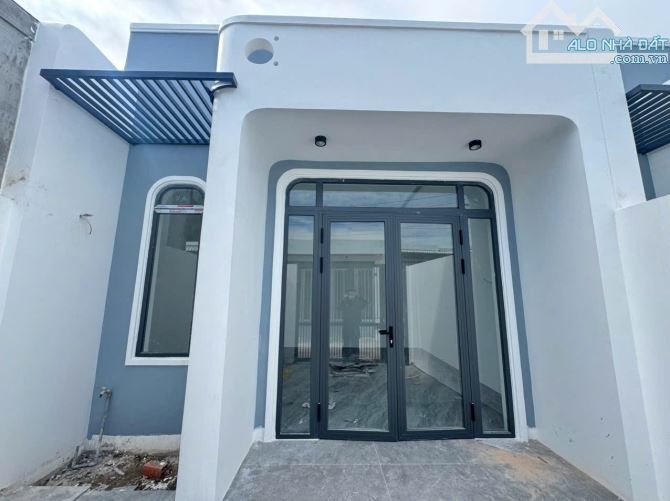 Nhà đẹp gần trường đại học khu dân cư đông đúc - 2