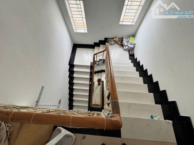 Bán biệt thự ngang 15m cao cấp đường Lê Trực, Phường 7, Quận Bình Thạnh chỉ 108tr/1m2 - 2