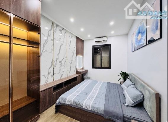🔥 NHÀ ĐẸP FULL NỘI THẤT Ở NGAY - NGÕ SH QUAY ĐẦU - BA BƯỚC RA Ô TÔ - TT ĐỐNG ĐA - TIỆN ÍC - 2