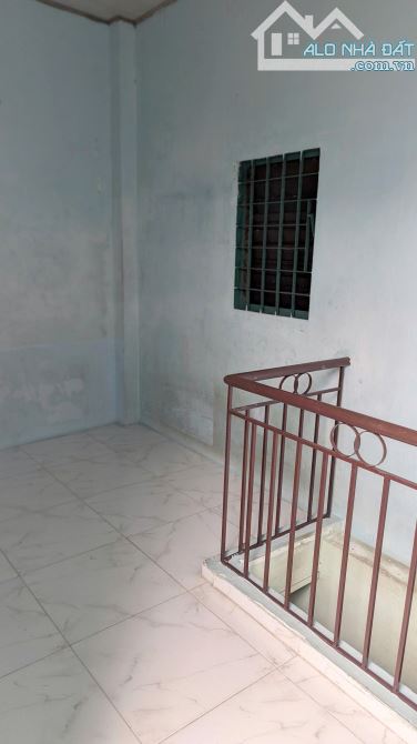 Bán nhà đường Lê Thị Bạch Cát, P11, Quận 11. Giá 1.85tỷ TL. - 2