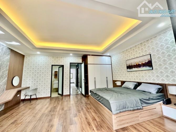B.án n.hà -HOA LÂM–Việt Hưng: 42m² x 4 tầng,mới tinh TK đẹp, tặng full NT –chỉ  7,5ỷ.  • D - 2