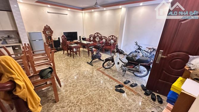 Hiếm! Bán Nhà Giáp Ngoại Giao Đoàn, Xuân La-Tây Hồ-Lô Góc-KD-50M2 -4Tầng-Mt 7.9m-12 Tỷ Hơn - 2