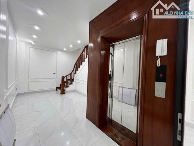 Bán liền kề DV Bờ Hội-Lê Trọng Tấn. 50m2, thang máy, full nội thất, vị trí siêu đẹp - 2