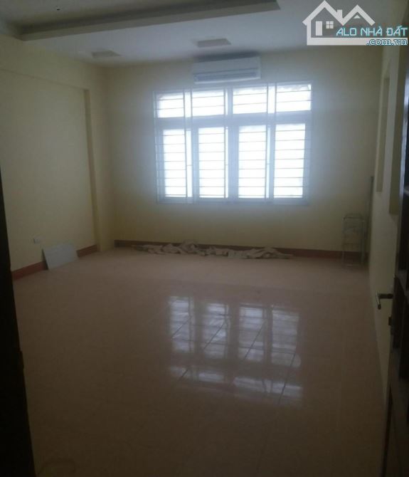 Cho thuê nhà ngõ 22 phố Nghĩa Đô - Cầu Giấy, Diện tích 70m2 x 4 tầng đủ ĐH, NL - 2