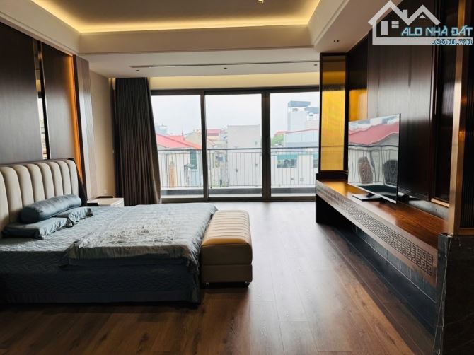 Bán nhà phân lô phố quân đội Lê Trọng Tấn - Lô Góc -  55m2 x MT15m - đường 8m vỉa hè KD - 2