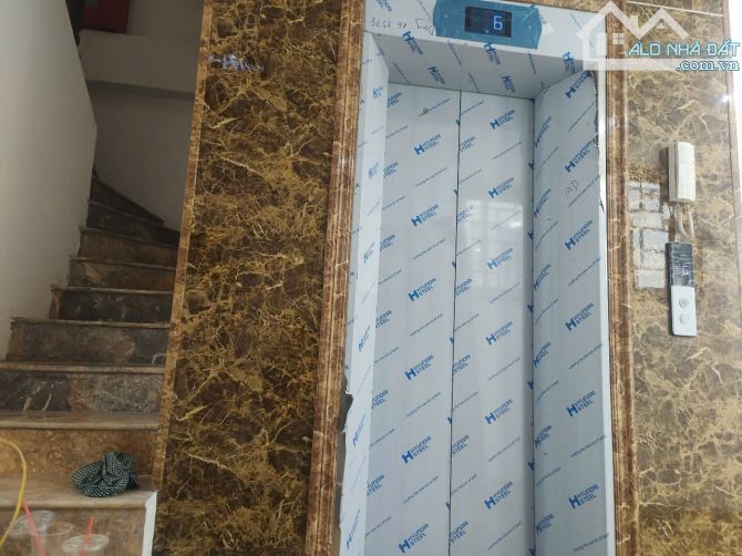 BÁN CĂN HỘ CHO THUÊ Ở TRẦN CUNG- RỘNG 70M2 -OTO ĐỖ CỬA - DÒNG TIỀN CAO - 2