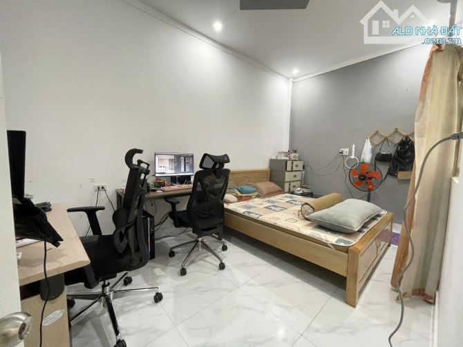 Bán Nhà 1 trệt Gác Đỗ, dt 5 x 20m Sổ Riêng Thổ cư 100%, kp2 Trảng Dài, Biên Hòa, giá 2,79t - 2
