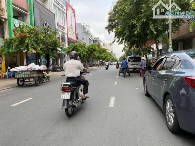 Bán Nhà 2 Mặt Tiền Trước Sau – 233 Nguyễn Đình Chiểu, P.5, Quận 3 – Khu Thương Hiệu - 2