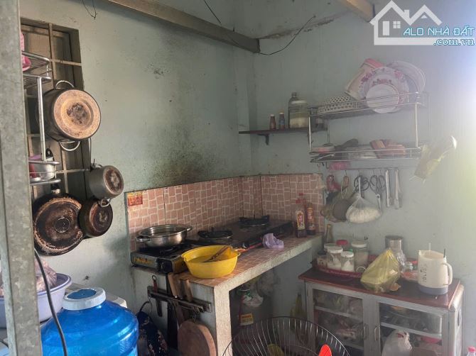 BÁN GẤP DÃY TRỌ 10 PHÒNG. NGANG 8M KHỦNG. ĐƯỜNG BÊ TÔNG 8m XE BEN TỚI NHÀ. 200m RA TÔ KÝ - 2