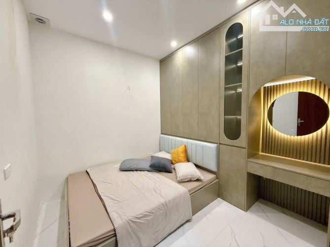 TẬP THỂ HỌC VIỆN KỸ THUẬT QUÂN SỰ – HOÀNG QUỐC VIỆT – SỔ RIÊNG – 65M – GIÁ CHỈ 3.85 TỶ - 2