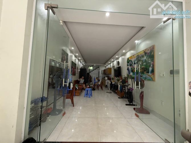 Bán nhà 3 tầng dân xây độc lập ô tô đỗ cửa phố Đông Khê, Ngô Quyền, Hải Phòng - 2