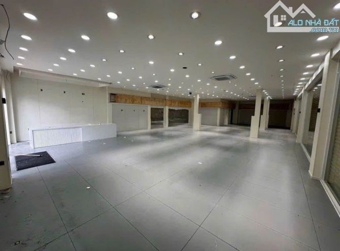 Cho thuê Góc 2MT 101-103 Lê Văn Quới, Quận Bình Tân. DT 11x36m nhà 2 tầng - 2