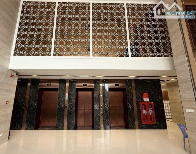 Bán gấp căn 2 Phòng 76m2 Vung Tau Centre Point, Giá 3.6 tỷ - 2