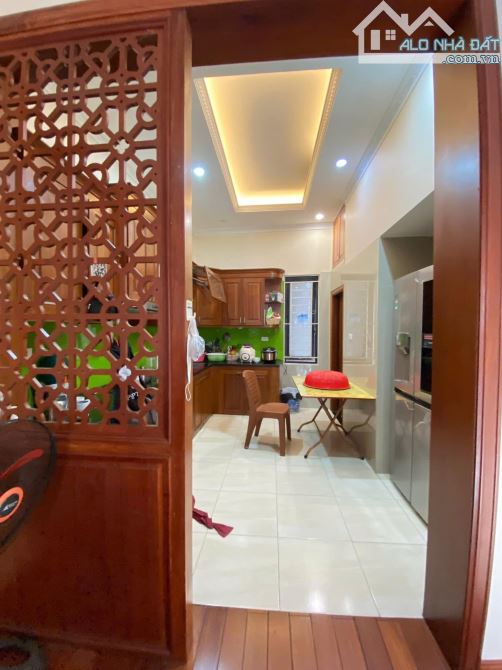 VĂN CAO SAU 1 NHÀ RA PHỐ 58m MT4.7m 5 TẦNG 12TY99 - 2