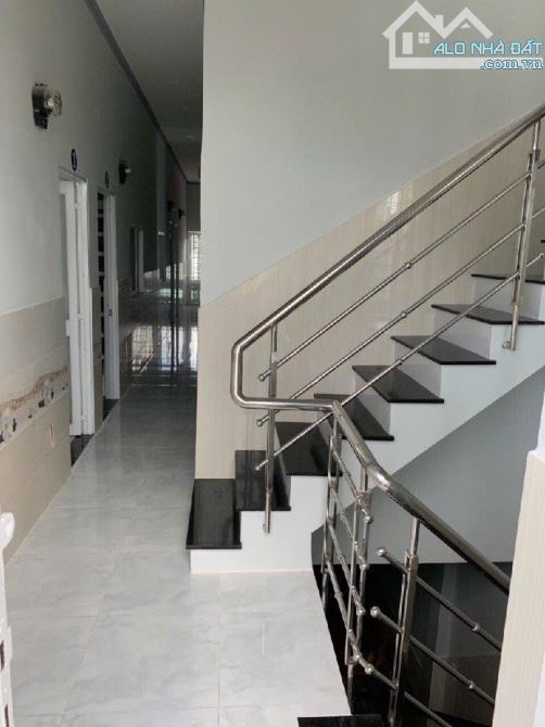Nhà Bè - Gia đình đi định cư Mỹ nên bán CHDV - Gần 3 trường ĐH Tài Nguyên - ĐH Mở, ĐH Thể - 2