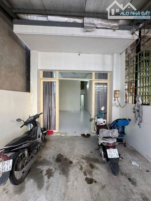 NHÀ TRỆT LỬNG - DT ĐẤT 80M ( 3.6x22 ) HẺM XE HƠI CÁCH ĐƯỜNG PHÚ THUẬN 30M THẲNG 1 TRỤC - - 2