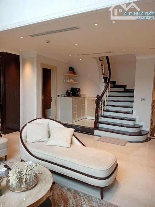 BÁN CĂN PENHOUSE DUPLEX – NGUYỄN PHONG SẮC, CẦU GIẤY - S= 316M2 - GIÁ 27.5 TỶ. - 2