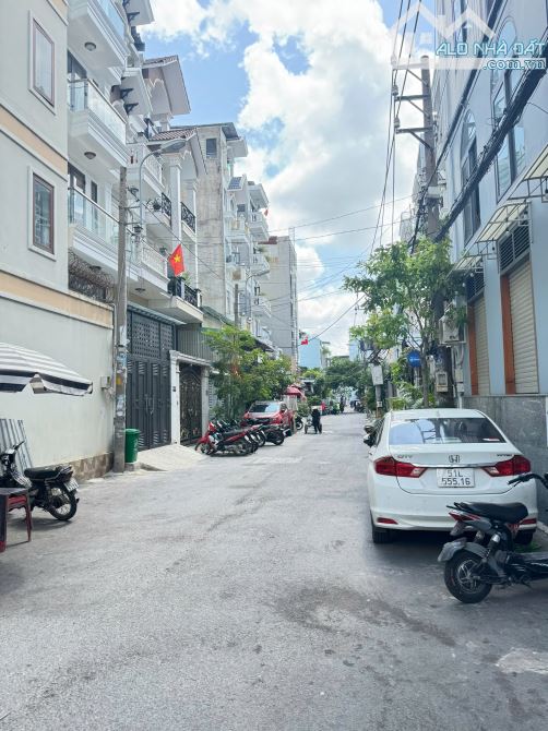 Nhà Nát HXH 8m Dương Quảng Hàm P.5 Gò Vấp 4,5m x 22m Bán Giá 10,8 Tỷ - 2