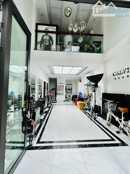 Bán nhà cực phẩm 5 tầng Kẻ Tạnh – Ô tô đỗ cửa – Gần Vinhomes – 40m² – Giá hơn 7 tỷ - 2