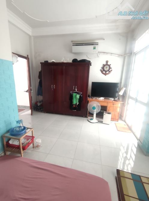 Siêu Phẩm Quận 12 – Nhà 3 Tầng Mới Đẹp, Hẻm Nhựa 6m, Ngang Chuẩn 5m 4PN, 4WC Vào Ở Ngay. - 2
