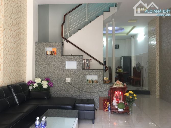 NHÀ MỚI 3 LẦU MẶT TIỀN THỤT AN DƯƠNG VƯƠNG GẦN BÀ HOM - 2