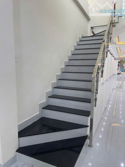 MẶT TIỀN LÊ ĐẠI HÀNH – NGANG KHỦNG 7.5M – CHO THUÊ 75TR/THÁNG – THU DÒNG TIỀN LIỀN TAY - 2
