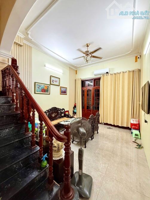 Phố VIP Văn Cao, 10m ra phố, 3 thoáng, nhà đẹp ở luôn 59m2 x 5 tầng, nhỉnh 13 tỷ - 2