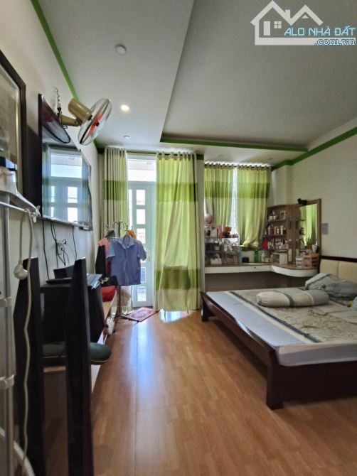 Siêu Phẩm mặt tiền Kinh Doanh chợ Bình Thành 138m2 ngang 6,5m cực hiếm,3 Tầng 11 tỷ 3 - 2