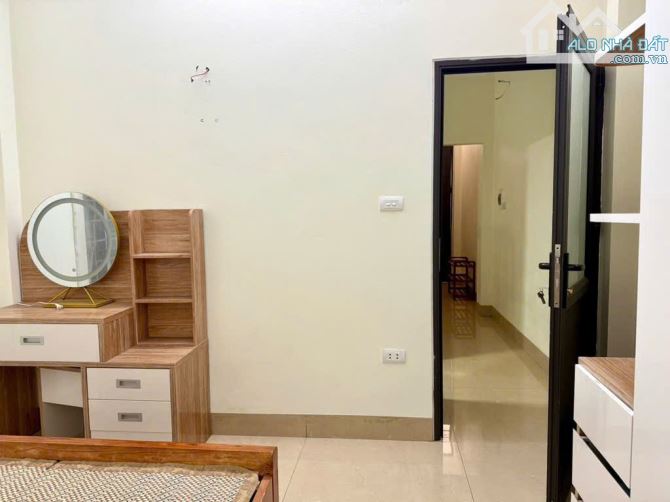 BÁN NHÀ NGUYỄN VĂN LINH – DÂN TRÍ TỐT – NHÀ ĐẸP Ở NGAY – 41M² – GIÁ 5.9 TỶ - 2